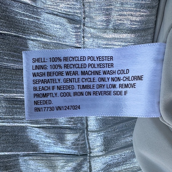 Girls Foil Skirt Pleated by Owillo Size L - Picture 5 of 5